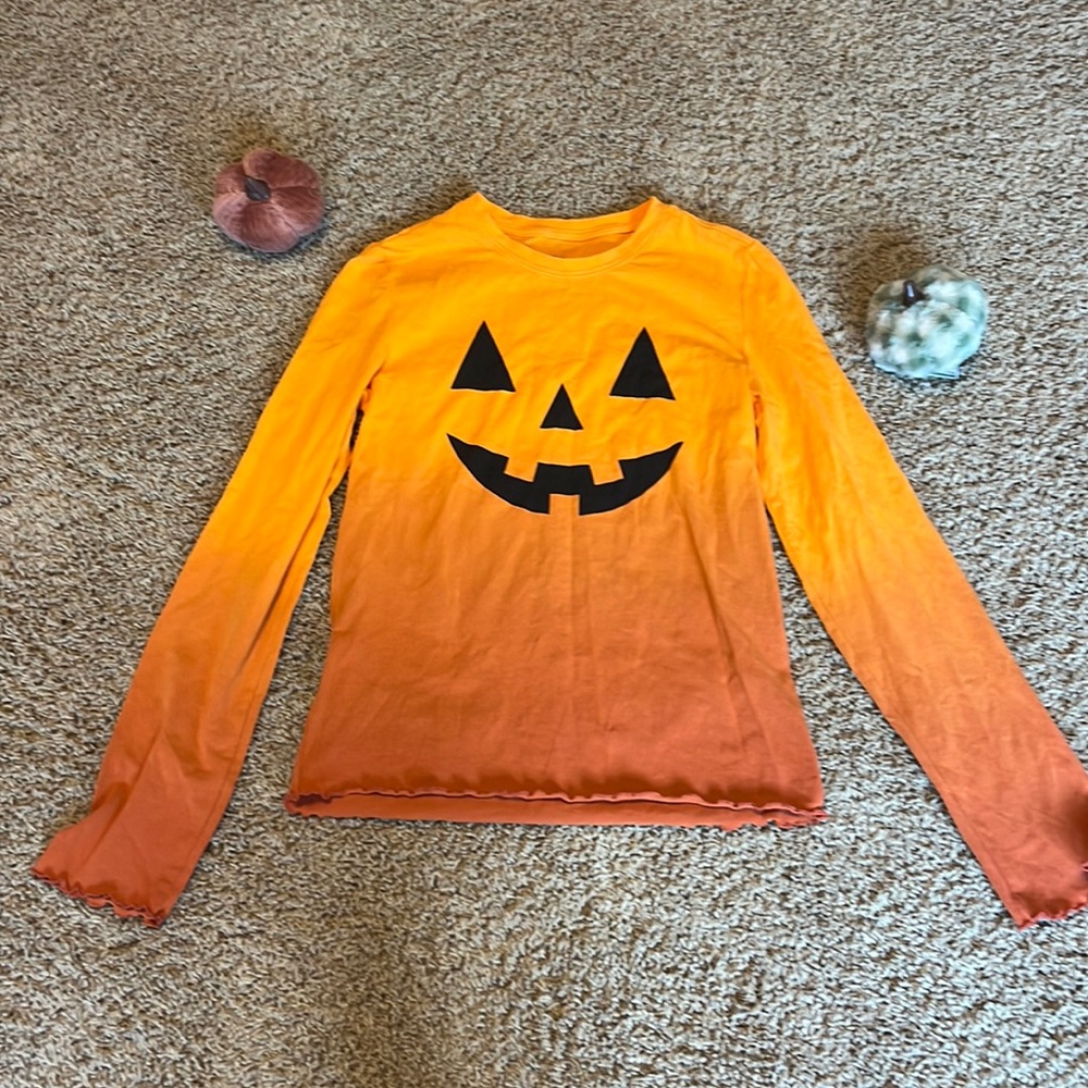 Long sleeve Halloween shirt 🎃